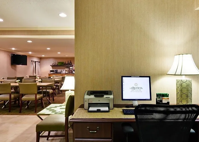 La Quinta By Wyndham Chicago