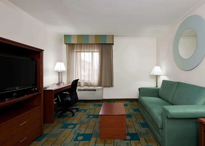 La Quinta By Wyndham Chicago 3* Willowbrook