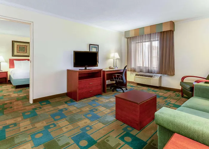 La Quinta By Wyndham Chicago Hotel 3*
