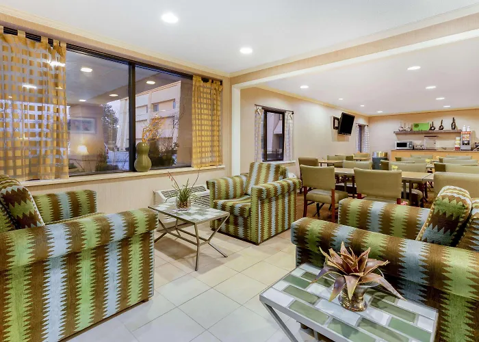 La Quinta By Wyndham Chicago