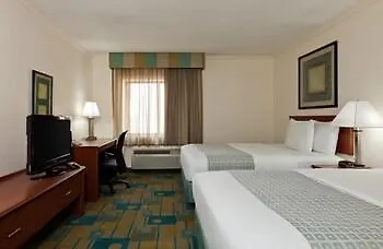 La Quinta By Wyndham Chicago 3*