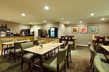La Quinta By Wyndham Chicago Willowbrook