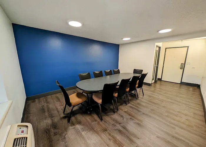 La Quinta By Wyndham Chicago